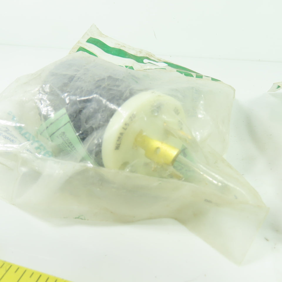 Bryant 70520NP Locking Plug 2P 3W Grounding 20A 125V NEMA L5-20 Lot of 2