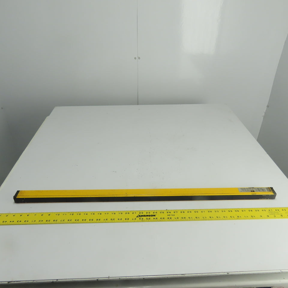 Omron F3S-A482P-L Safety Light Curtain Receiver 940mm Protection Height