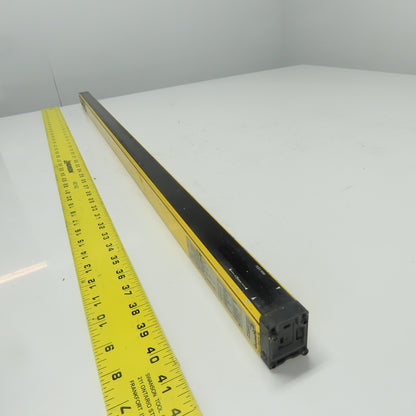 Omron F3S-A482P-D Safety Light Curtain 24VDC 440mm Protection Height