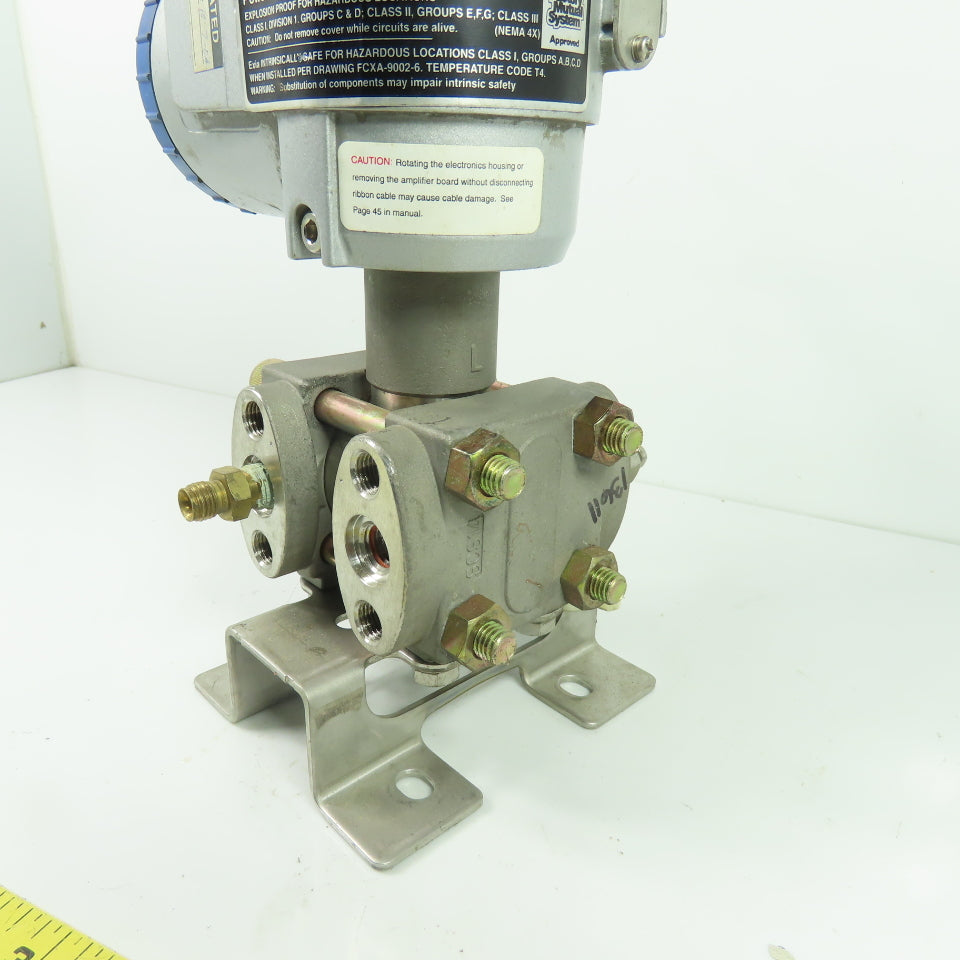 Barton FHCF-33V4-ADCYY-AA Differential Pressure Transmitter 0-25 INWC 4-20mAdc