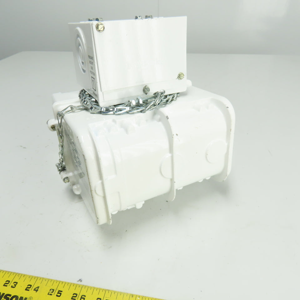 Lithonia 566761 TR 400M 277 SCWA 400W HID Luminaire Fitting 277V Pendant Mount