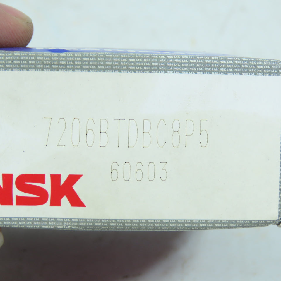 NSK 60603 7206BTDBC8P5 Angular Contact Ball Bearing P5 Precision