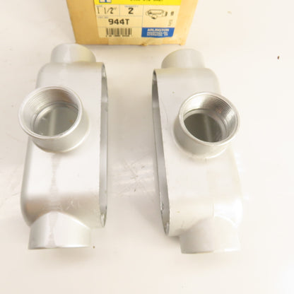Arlington 944T 1-1/2" Threaded T Conduit Body Zinc Die Cast Lot of 2