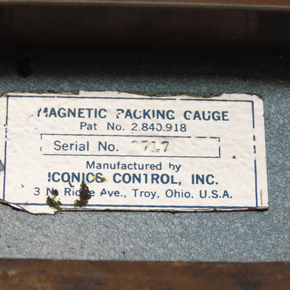 Iconics Control Magnetic Packing Gauge Tool with Wooden Storage Box