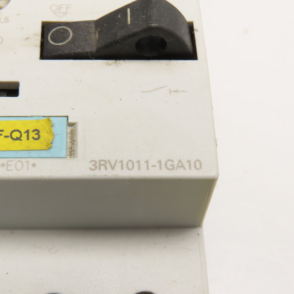 Siemens 3RV1011-1GA10 Manual Combination Starter 600V 4.5-6.3A Lot Of 3