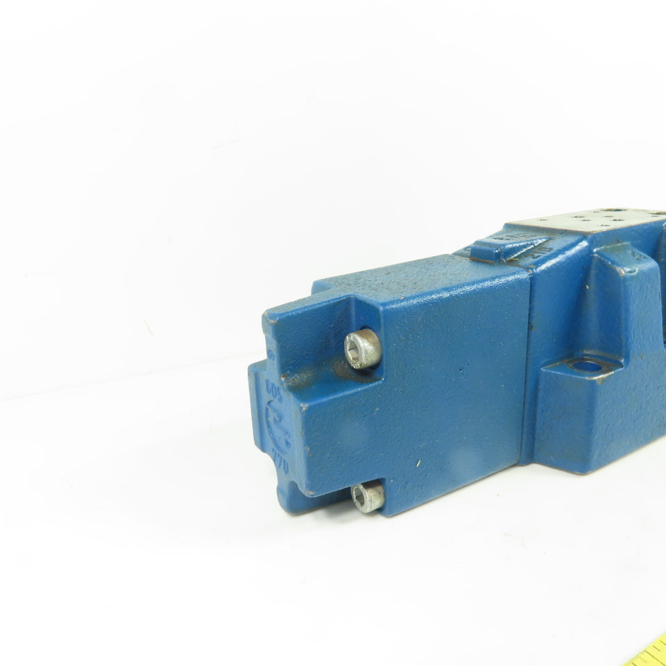 Rexroth R900941287 4WRZE 16 E100-70/6EG24N9ETK31/A1D3WG152V Hydraulic Valve