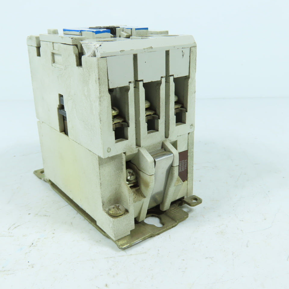 Eaton Cutler-Hammer CN15DN3 NEMA Size 1 Contactor 27A 3-Pole 120V Coil Series A1