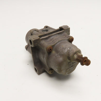 Fisher Controls FS67CFR-362 250PSI Max Air Pressure Regulator 0-30PSI 1/4"NPT