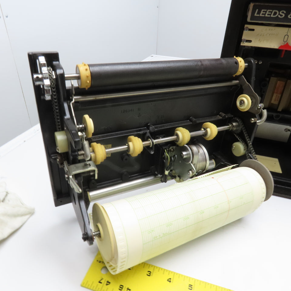 Leeds & Northrup 168-10-000-01-5007-6-C0000-038 120V Speedomax Chart Recorder