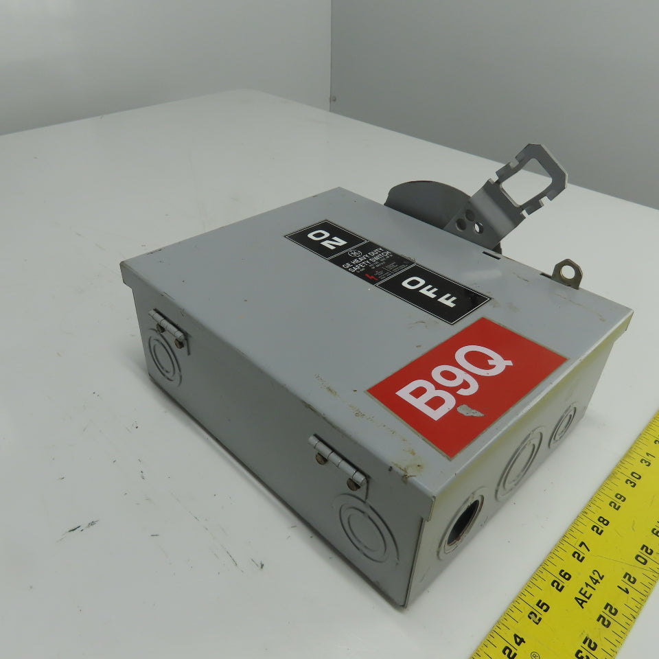 Ge THN3361 30A 3-Pole Non-Fusible Heavy Duty Safety Disconnect Switch 600VAC