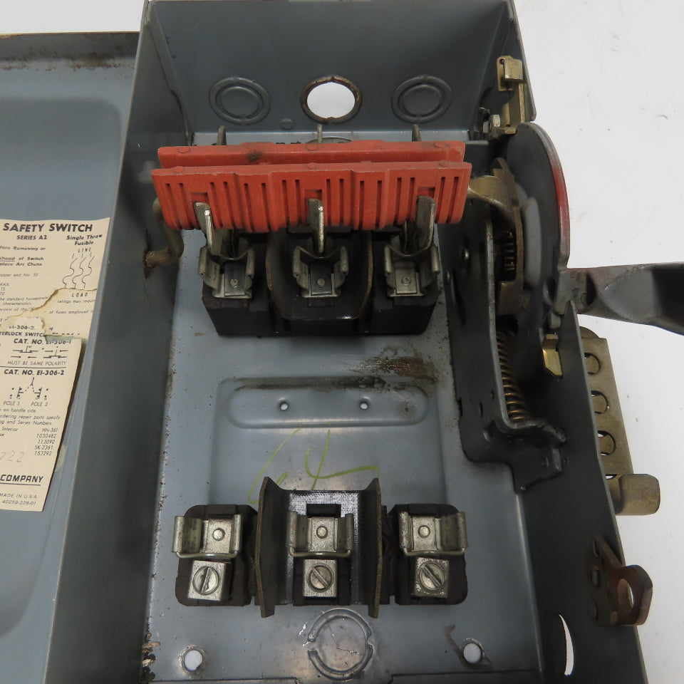 Square D H-361 30A 3-Pole Fusible Safety Disconnect Switch 600VAC