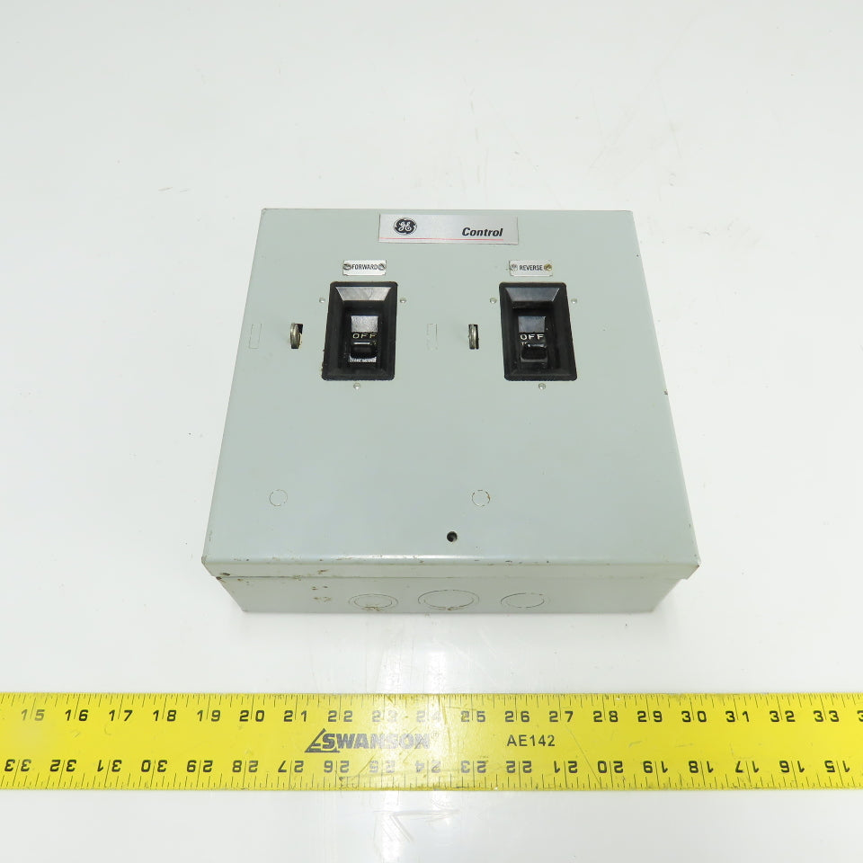 Ge CR1062R53C NEMA Size M-0 Forward/Reverse Manual Motor Starter 600VAC