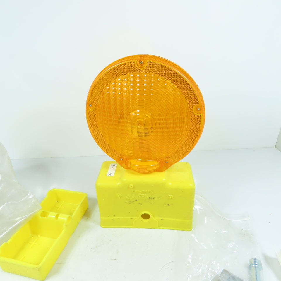 Flex-O-Lite Sundowner Traffic Barricade Safety Light Amber Lens Signal