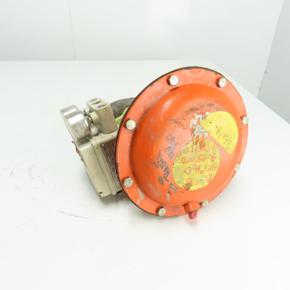 H.D. Baumann 32-24 351 1-1/4" Bronze Pneumatic Diaphragm Control Valve 20-25PSI