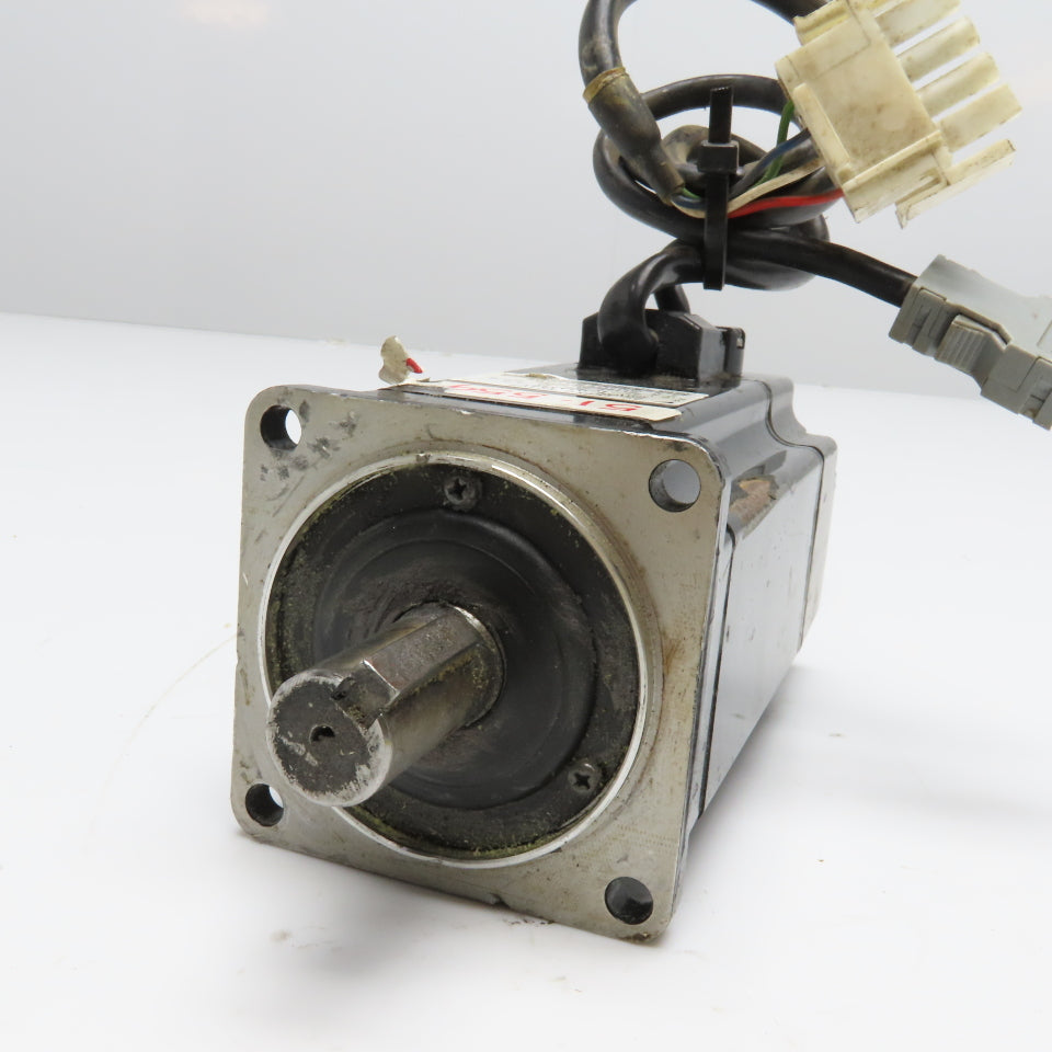 Yaskawa SGMAH-04AAA41 400W 200V 3000RPM AC Servo Motor