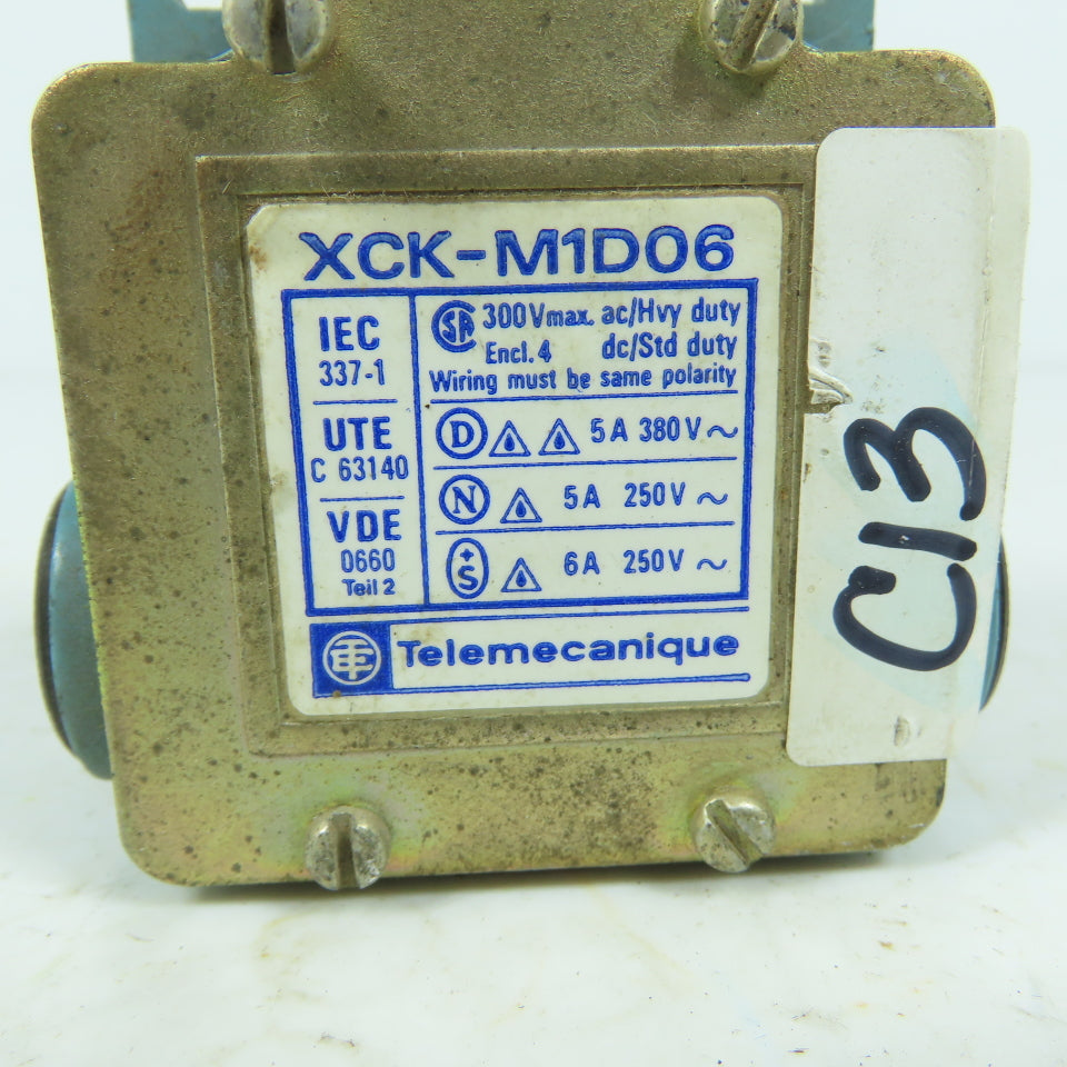 Telemecanique XCK-M1D06 Limit Switch Body 300VAC 5A No Head