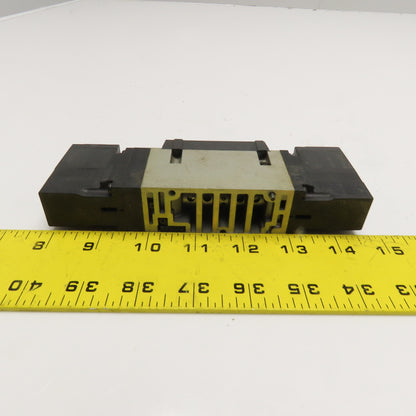 SMC NVFS3300-5FZ 3 Way Closed Center Solenoid Valve 21-26VDC Coil