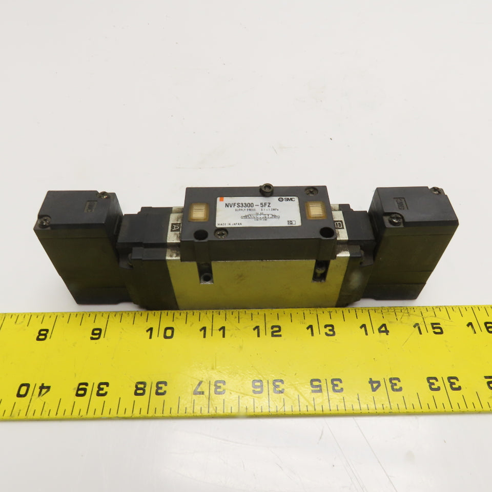 SMC NVFS3300-5FZ 3 Way Closed Center Solenoid Valve 21-26VDC Coil