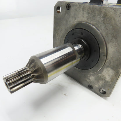 Fanuc A06B-0267-B605 AC Servo Motor iS 30/3000 4.3kW 179V 2000RPM