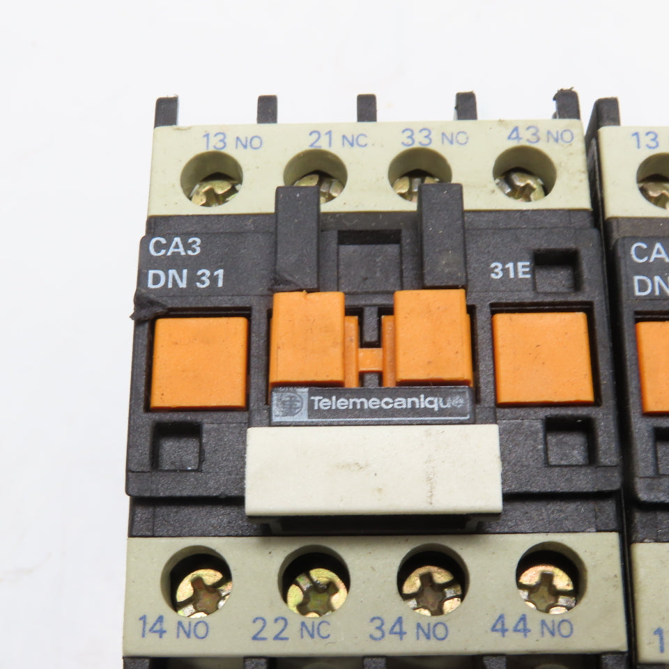 Telemecanique CA3 DN31 600V Contactor Relay 24VDC Coil Lot Of 2