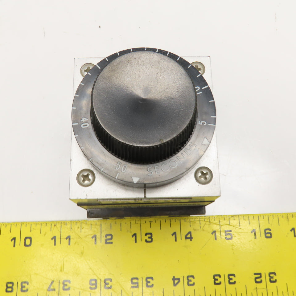 Agastat 7022L7D 5-50 Second Timer Time Delay Relay 120V 25-400Hz Coil