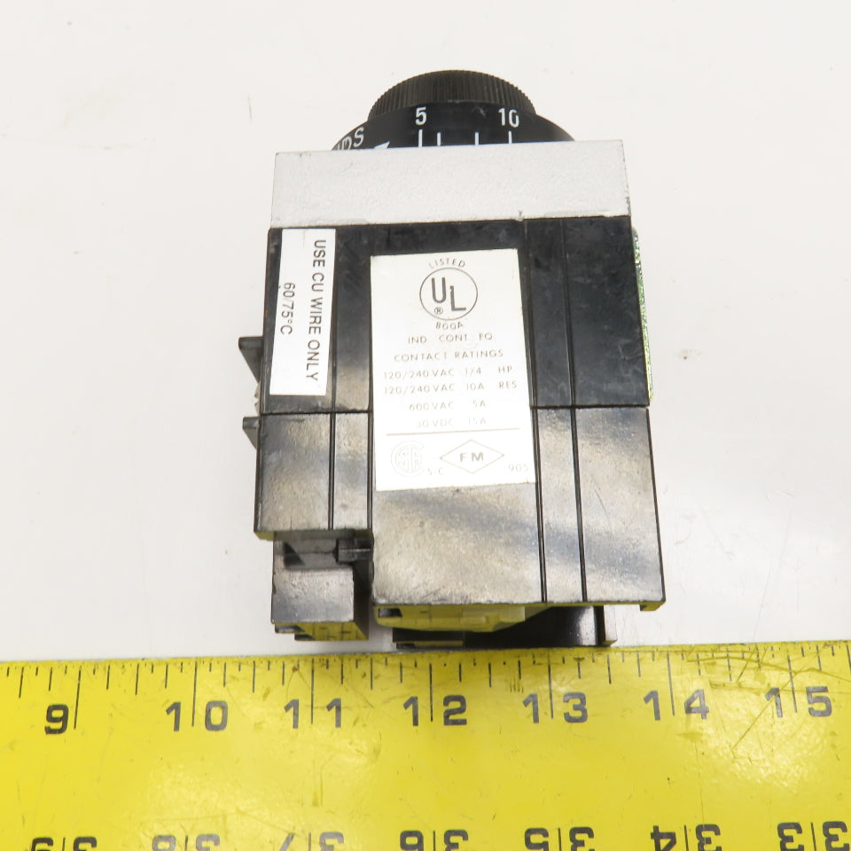 Agastat 7022L7D 5-50 Second Timer Time Delay Relay 120V 25-400Hz Coil