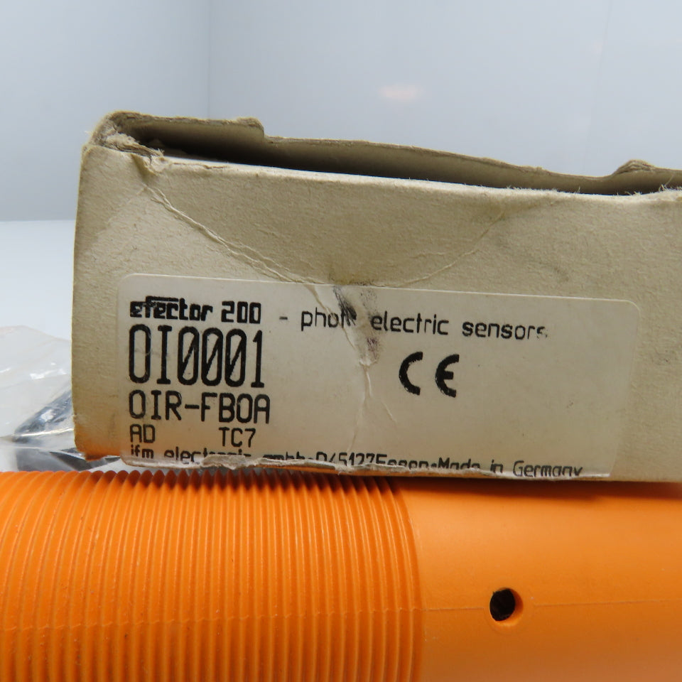 IFM Efector OI0001 OIR-FBOA 20-250V AC/DC Photoelectric Sensor