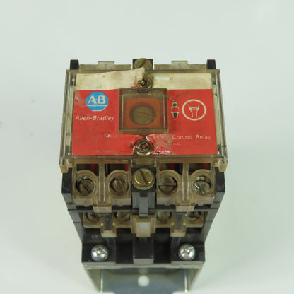Allen-Bradley 700S-DCP620Z24 Safety Control Relay 600V 24VDC Coil