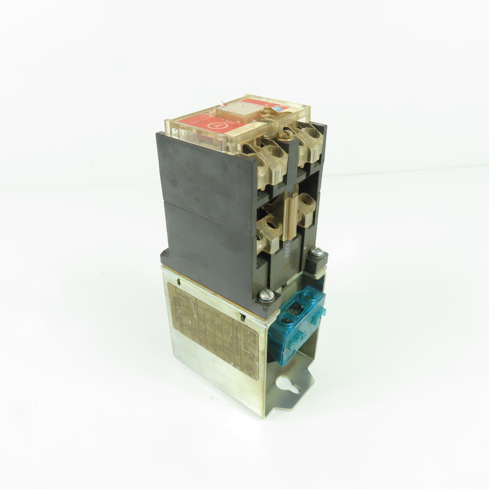 Allen-Bradley 700S-DCP620Z24 Safety Control Relay 600V 24VDC Coil
