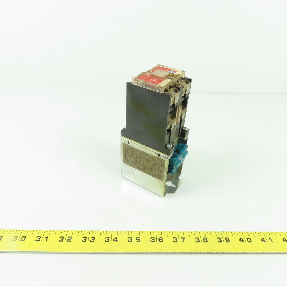 Allen-Bradley 700S-DCP620Z24 Safety Control Relay 600V 24VDC Coil