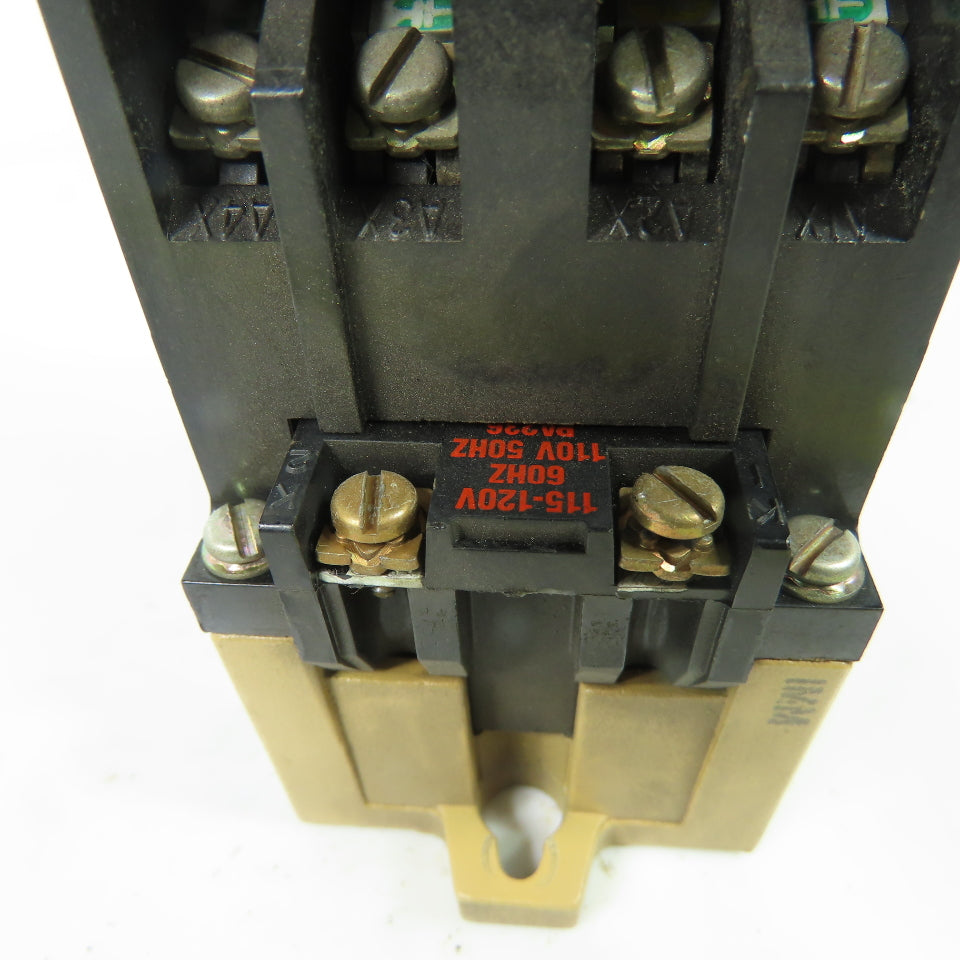 Allen-Bradley 700-P400A1 700-PLLA1 AC Relay W/ Mechanical Latch Unit 120V Coil