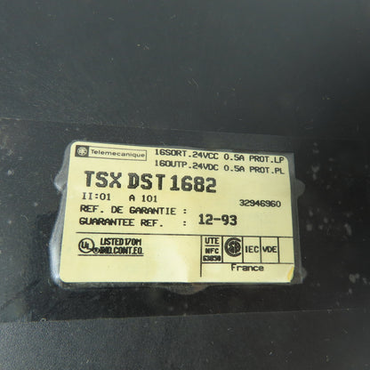Telemecanique TSX DST 1682 16 Output PLC Module 24VDC 0.5A