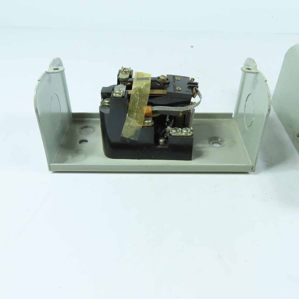 General Electric CR2790E101A48 Enclosed Machine Tool Relay 10A 115/230V