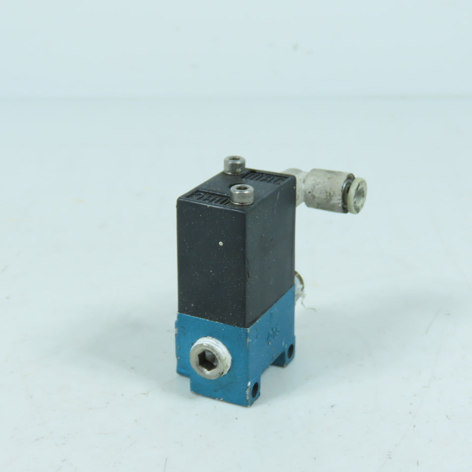 MAC Valves 35A-AAA-RA11 Pneumatic Air Pilot Valve 3-Way 1/8" NPT 35 Series