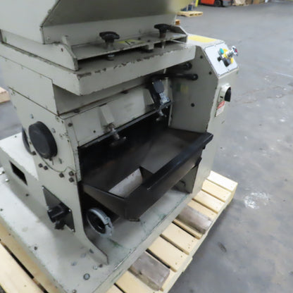Conair CF-819 Tangential Feed Plastic Granulator 7.5HP 240/480V 3Ph Grinder