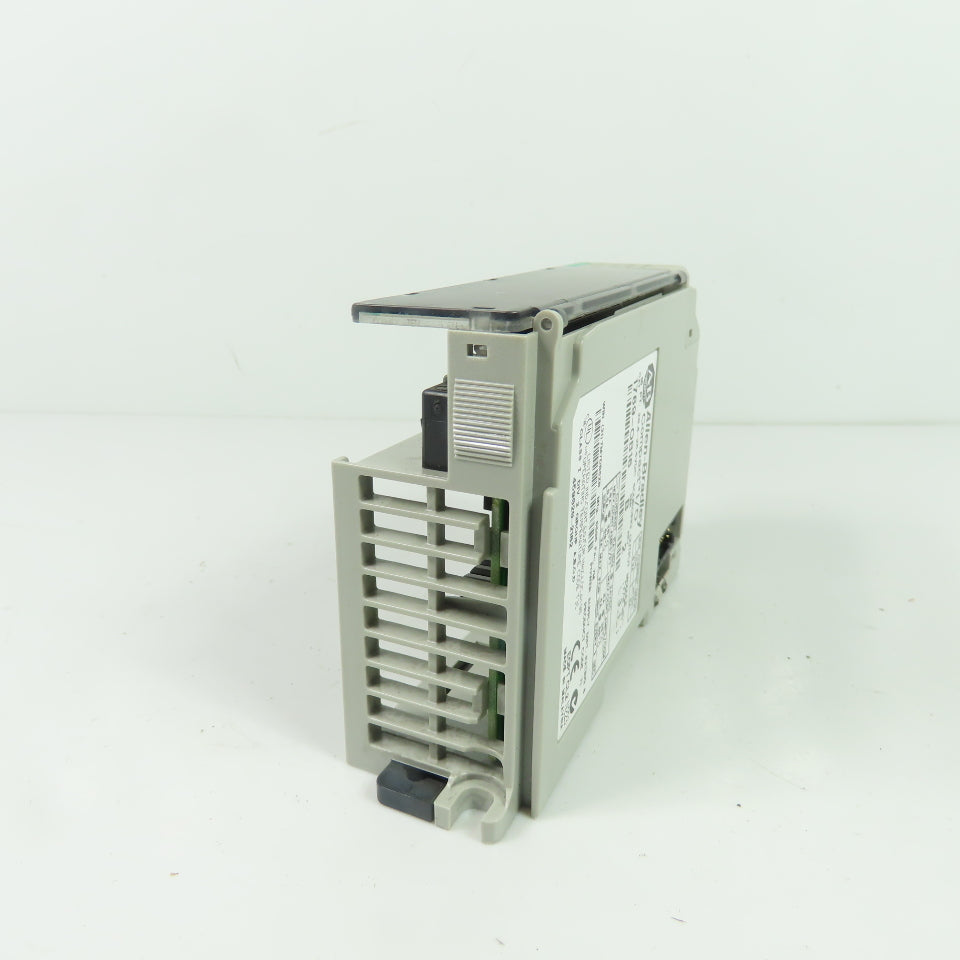 Allen-Bradley 1769-OB16 Compact I/O 16-Point 24VDC Sourcing Output Module Ser B