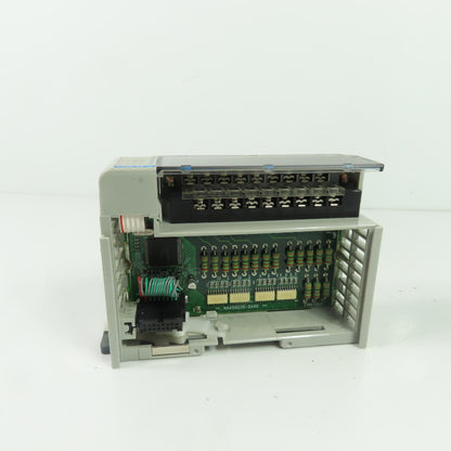 Allen-Bradley 1769-IQ16 16 Pt. DC Digital Input Module Ser A Rev 2 F/W Rev 3.1