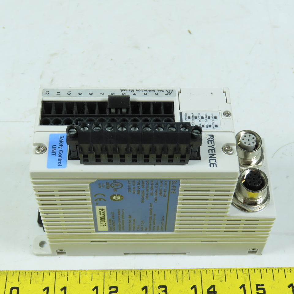 Keyence SL-R11E Safety Control Unit Relay 24VDC PNP Type 4 IP20