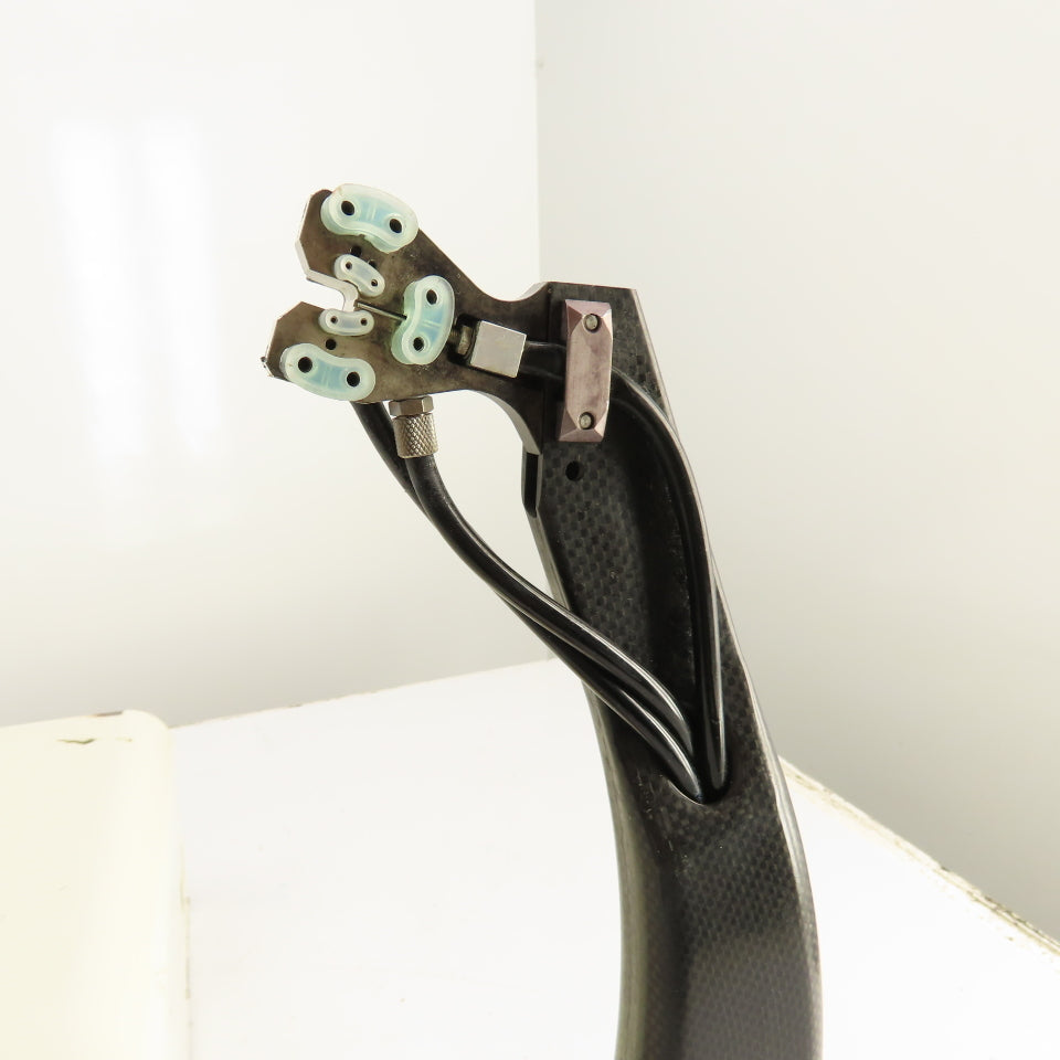 Yushin DRDIII-S40 Sprue Picker Robot Arm 200-230V 1Ph 750VA Carbon Fiber