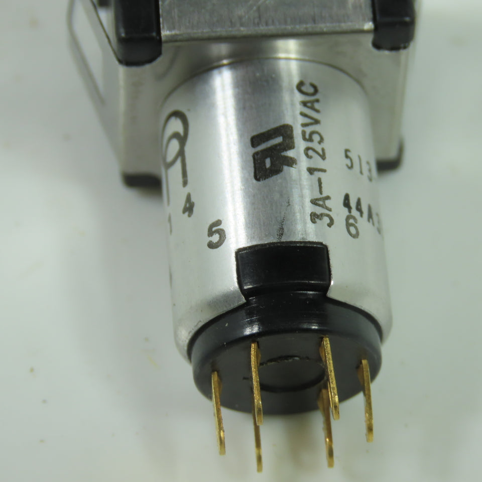 Dialight 44A393658-001 513-0311-810 Push Button Switch 3A 125VAC 6-Pin