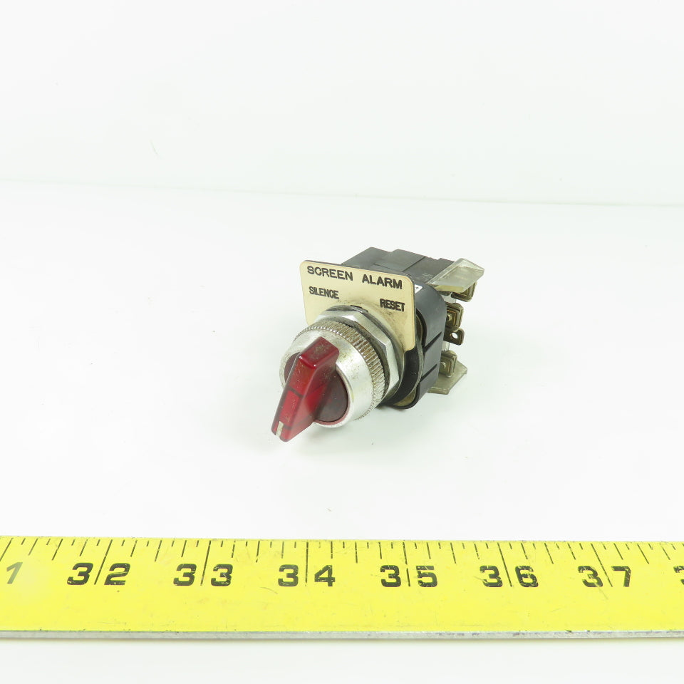 Allen-Bradley 800T-16JR20KQ1MX Red Illuminated Selector Switch 120VAC
