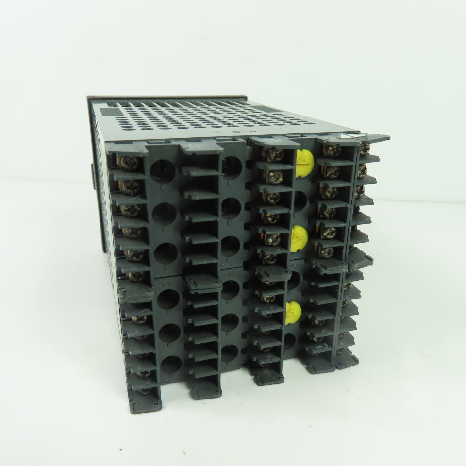 Eurotherm 2404/NS/VH/H7/RR/D5/PF/XX/YM/XX/XXX/AX143/ES0209 2404 Temp Controller