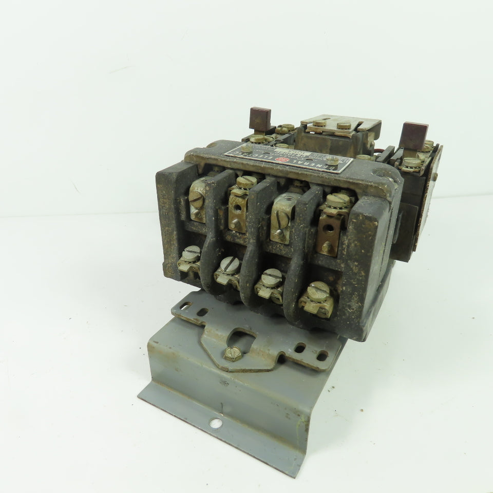 GE General Electric CR7006C Size 1 Motor Starter 600V 3Ph 7-1/2HP 110V Coil