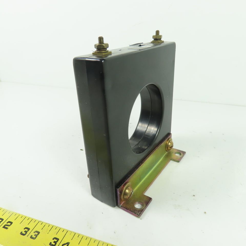 Instrument Transformers Inc. ASHT-301 300:5A Current Transformer 600V 50-400Hz