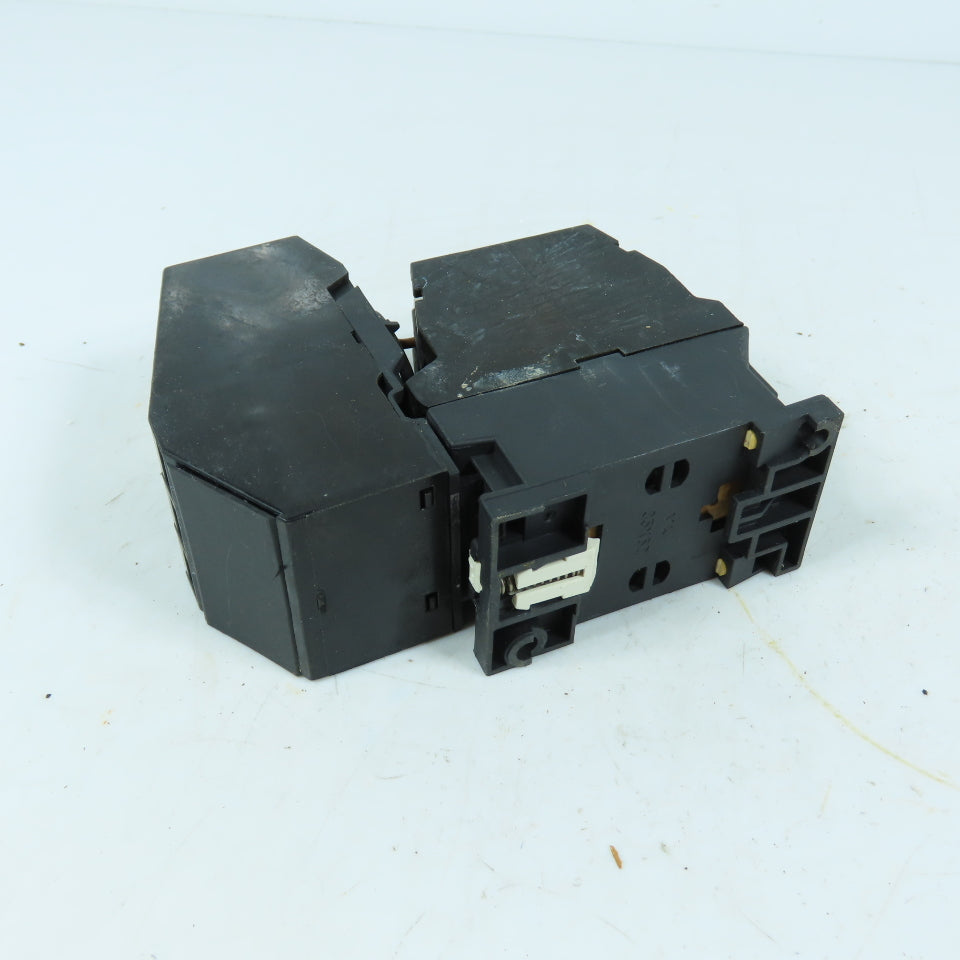 Siemens 3TB40 Magnetic Contactor W/ 3UA50 Overload Relay