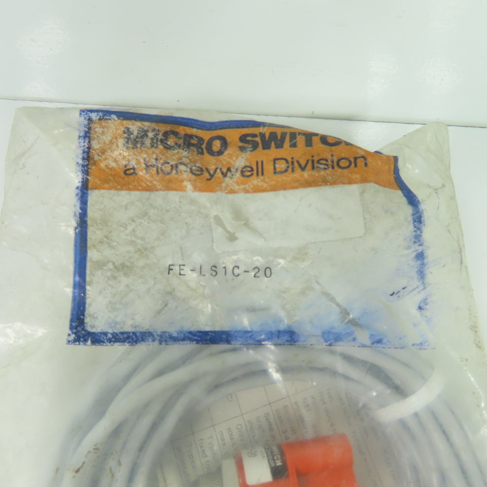 Micro Switch FE-LS1C-20 Photoelectric Sensor Light Source NEW