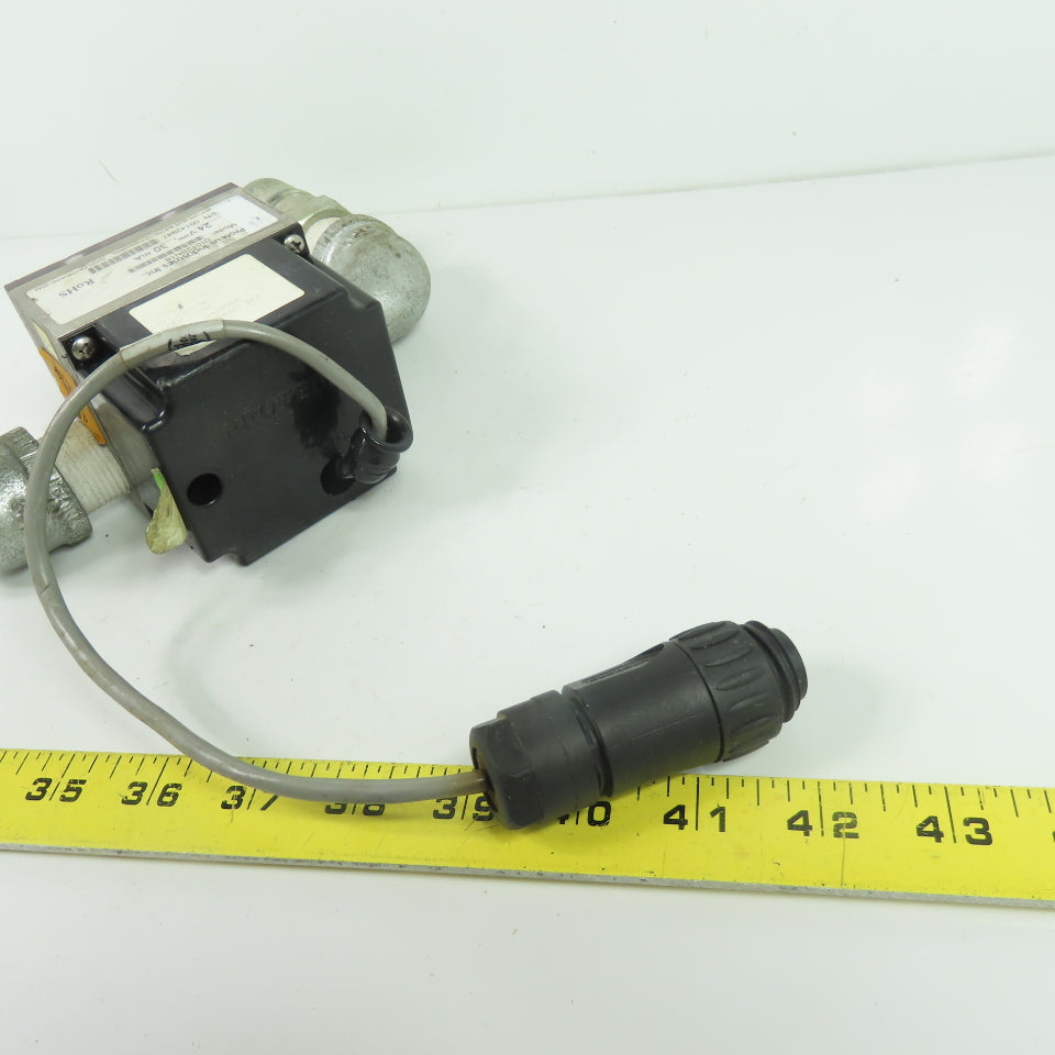Proteus Industries 01012SN16 24VDC 30mA Industrial Liquid Flow Switch