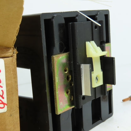 Cutler-Hammer C350KH22 3-Pole Top Mount Fuse Block Kit 60A 250V Class H New