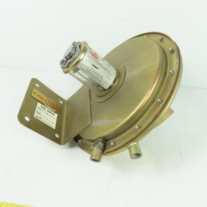 Dwyer 1638-1 Large Diaphragm Differential Pressure Switch 120/240/480V