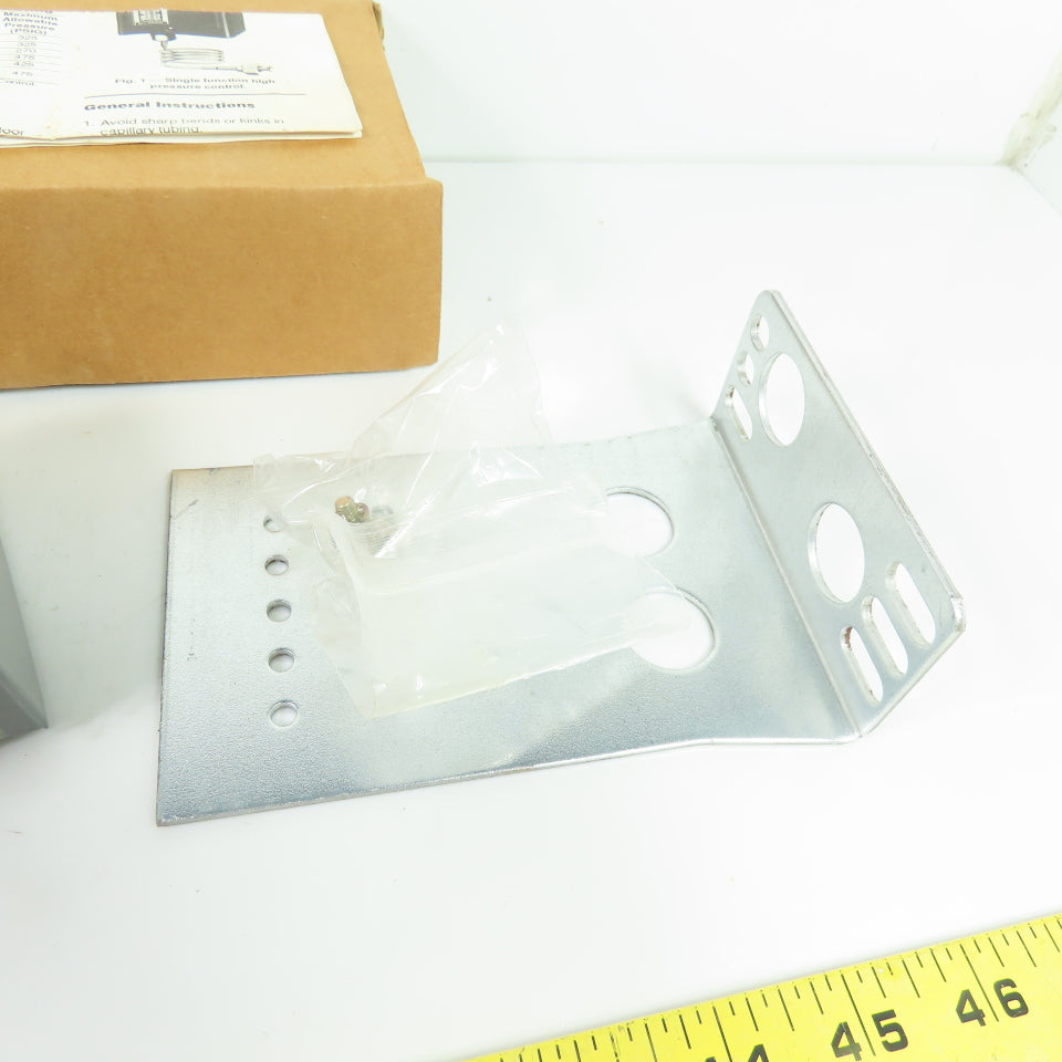 Johnson Controls P170CA-3C High Pressure Control 50-450 PSIG 1/4" Male Flare